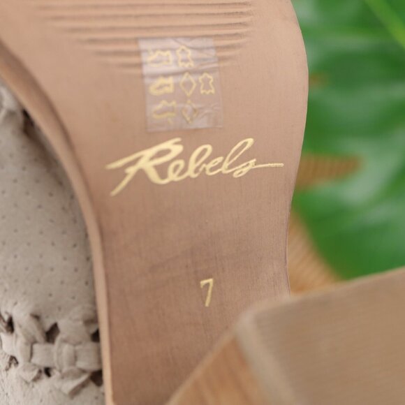 Rebels Womens Rayna Sandal Size 7 Beige Gray Suede Block Heel Open Toe Bootie - Picture 10 of 12